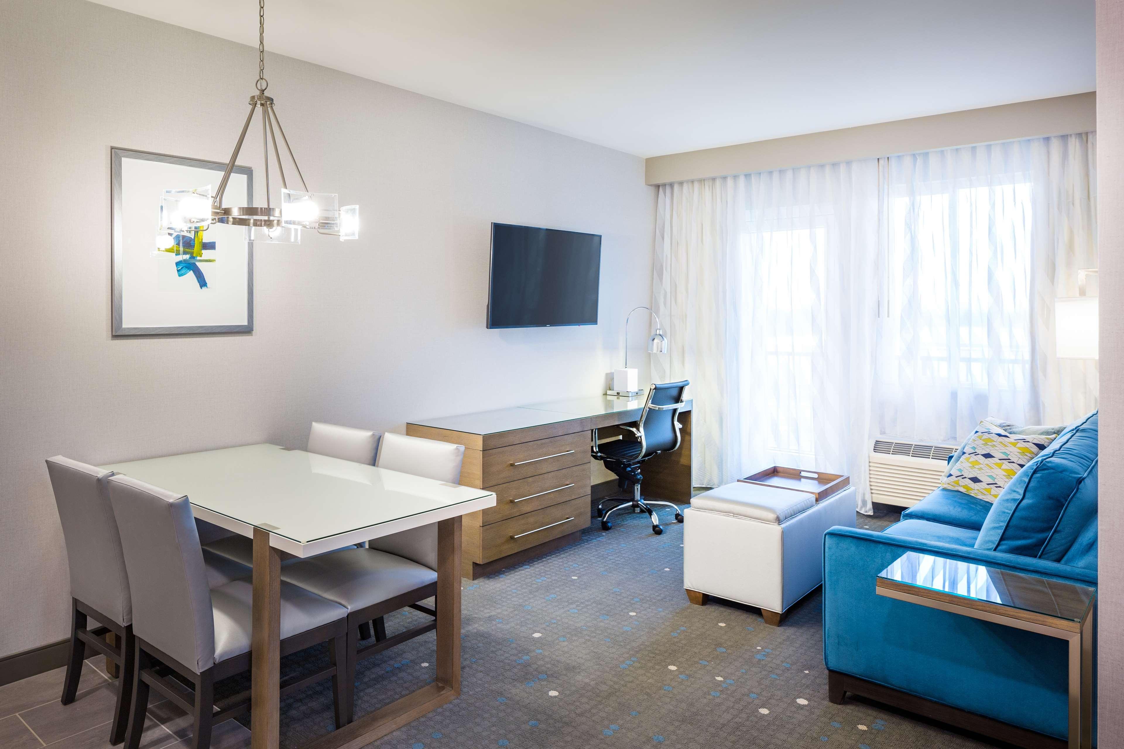 เบสต์ เวสเทิร์น พรีเมียร์ โฮเต็ล แอท ฟิชเชอร์ แลนดิ้ง Hotel แวนคูเวอร์ ภายนอก รูปภาพ